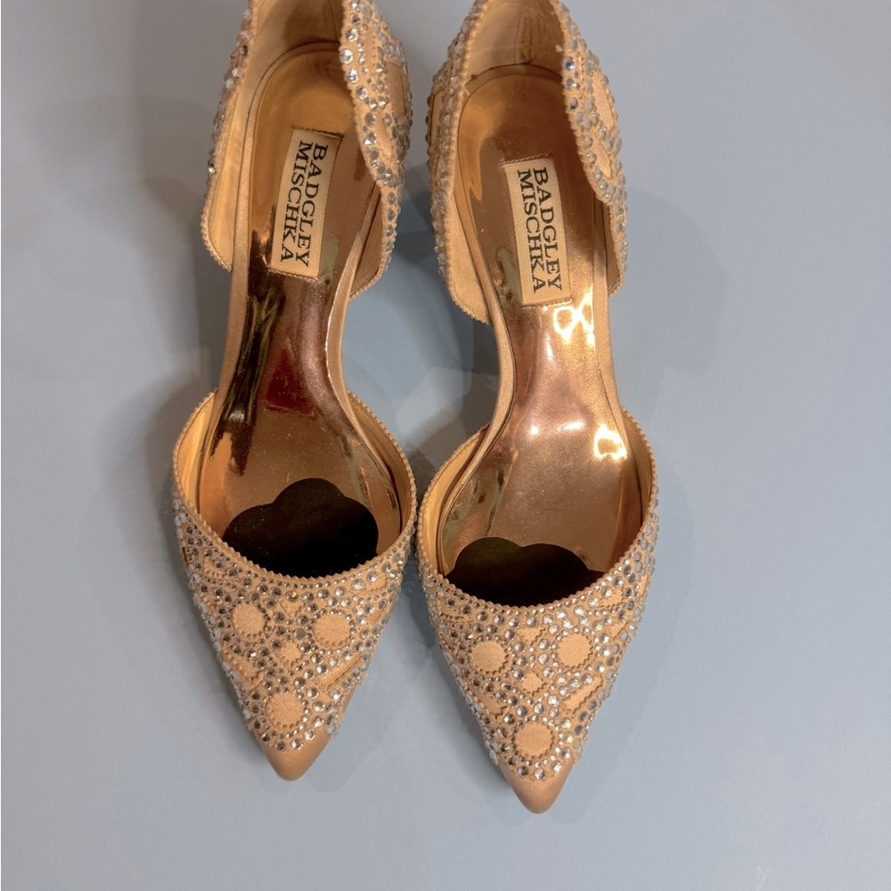 Women’s shoes size 6